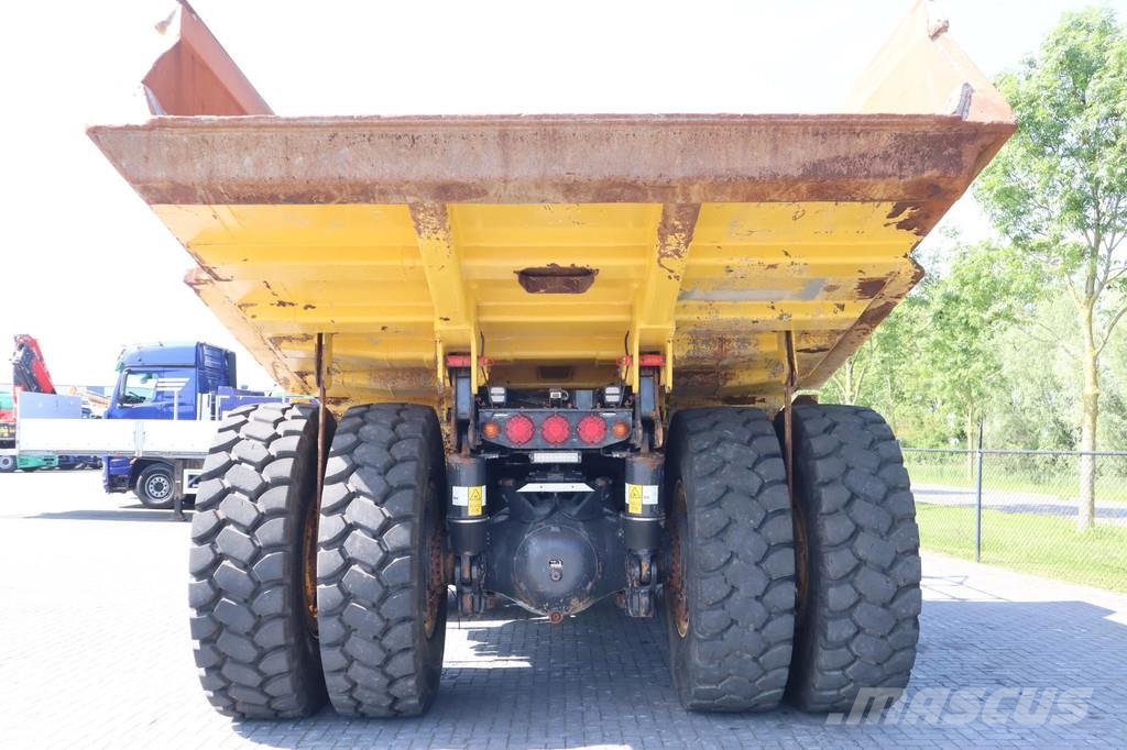 Komatsu HD405 -8E0 | 77 TON | GOOD TIRES Dumper - Starr
