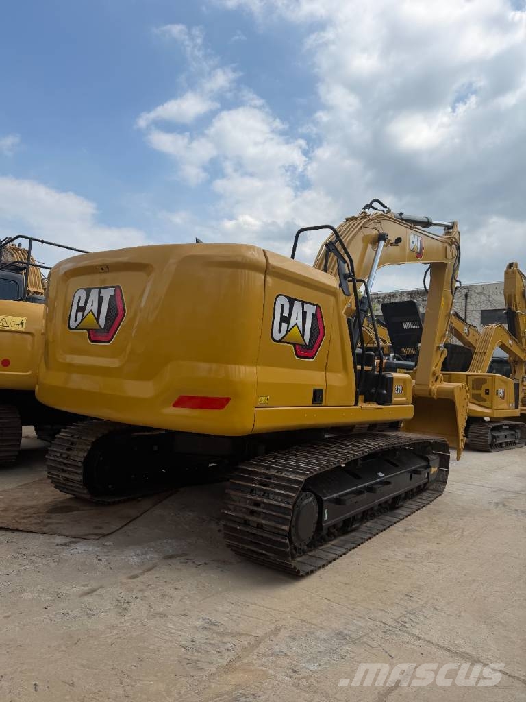 CAT 320  3000  units excavators in stock Kāpurķēžu ekskavatori