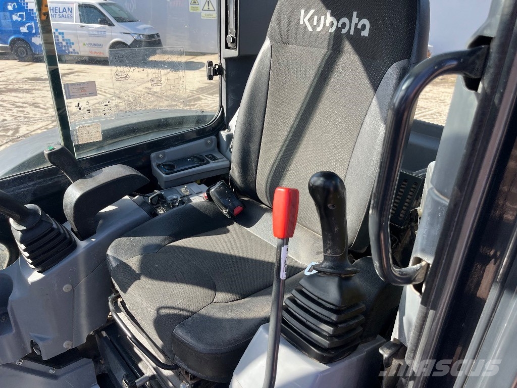 Kubota KX 057-4 حفارات صغيرة أقل من 7 طن (حفارات صغيرة)