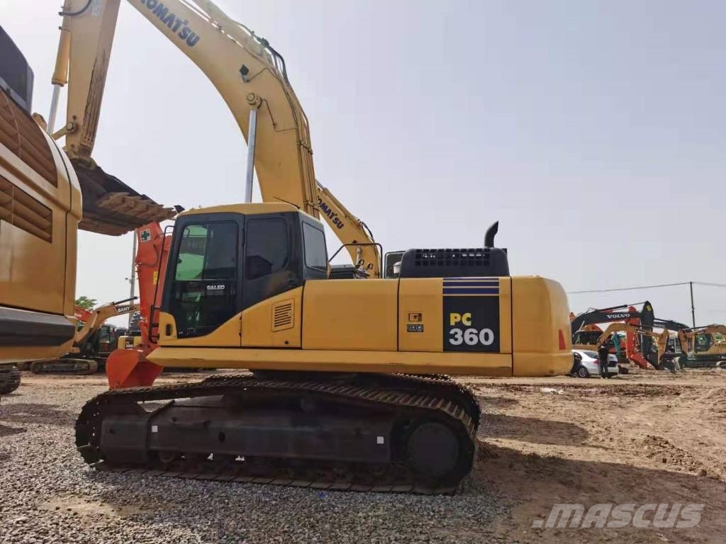 Komatsu PC360-7 حفارات زحافة