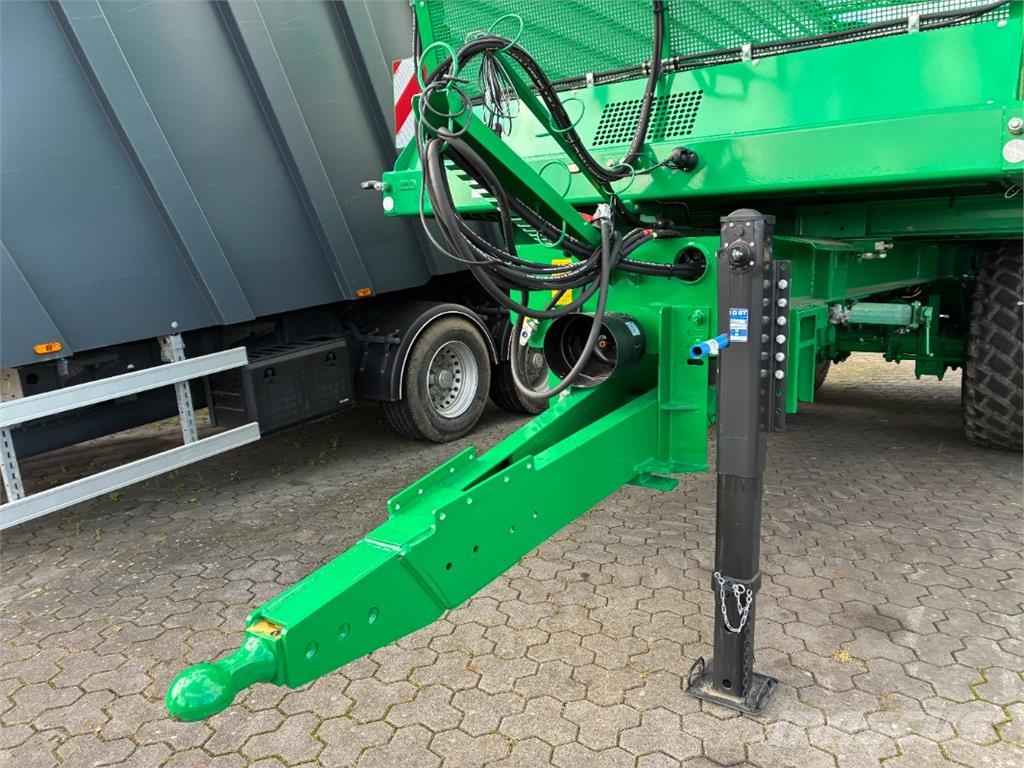 Tebbe ST 450 Tandem Silotrailer Manuseio e colocação de equipamentos