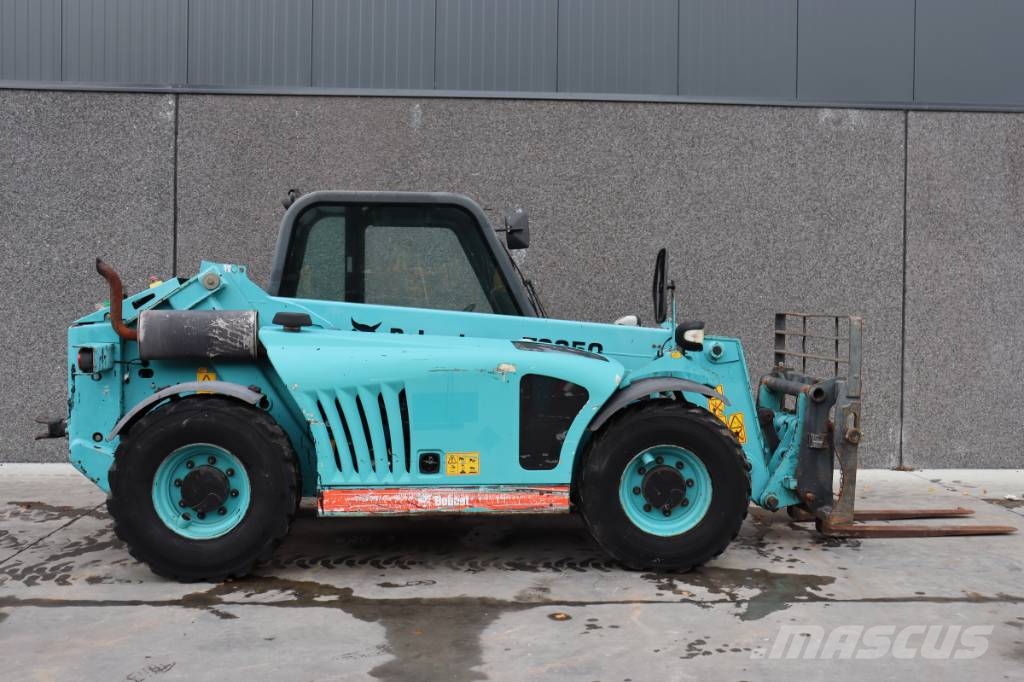 Bobcat T 2250 مناولات متداخلة
