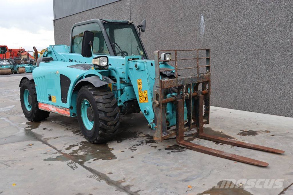 Bobcat T 2250 مناولات متداخلة