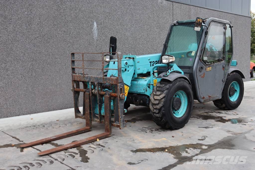 Bobcat T 2250 مناولات متداخلة