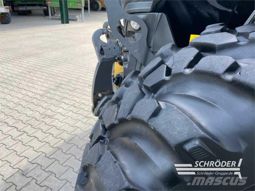 Fendt 728 VARIO GEN7 PROFI PLUS Traktorji