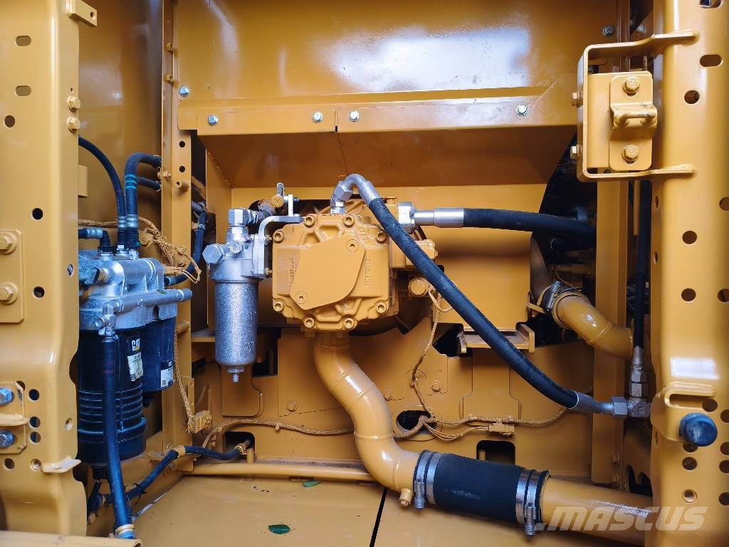 CAT 323 Raupenbagger