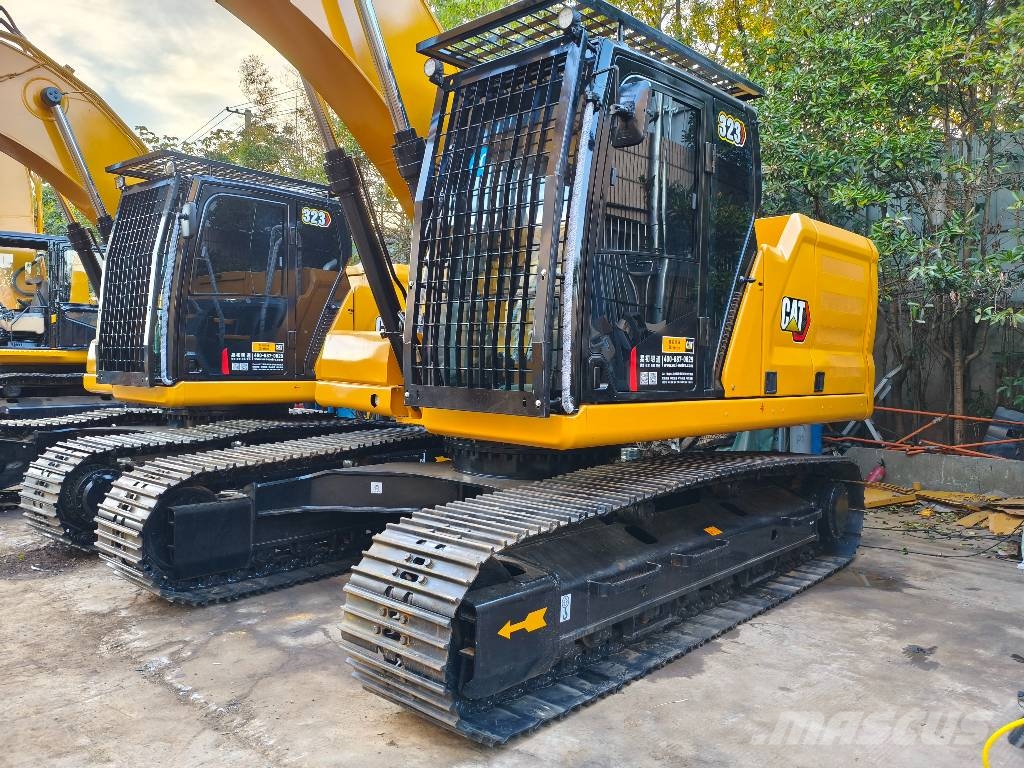 CAT 323 Raupenbagger