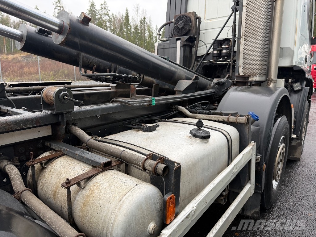 Iveco Trakker AT410T50 8x4 Koukkulava kuorma-autot