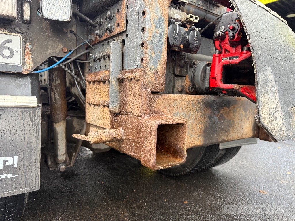 Iveco Trakker AT410T50 8x4 Koukkulava kuorma-autot
