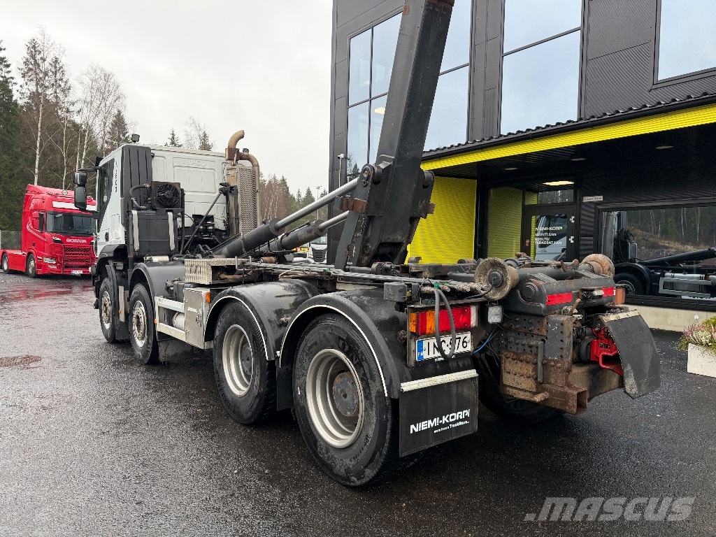 Iveco Trakker AT410T50 8x4 Koukkulava kuorma-autot