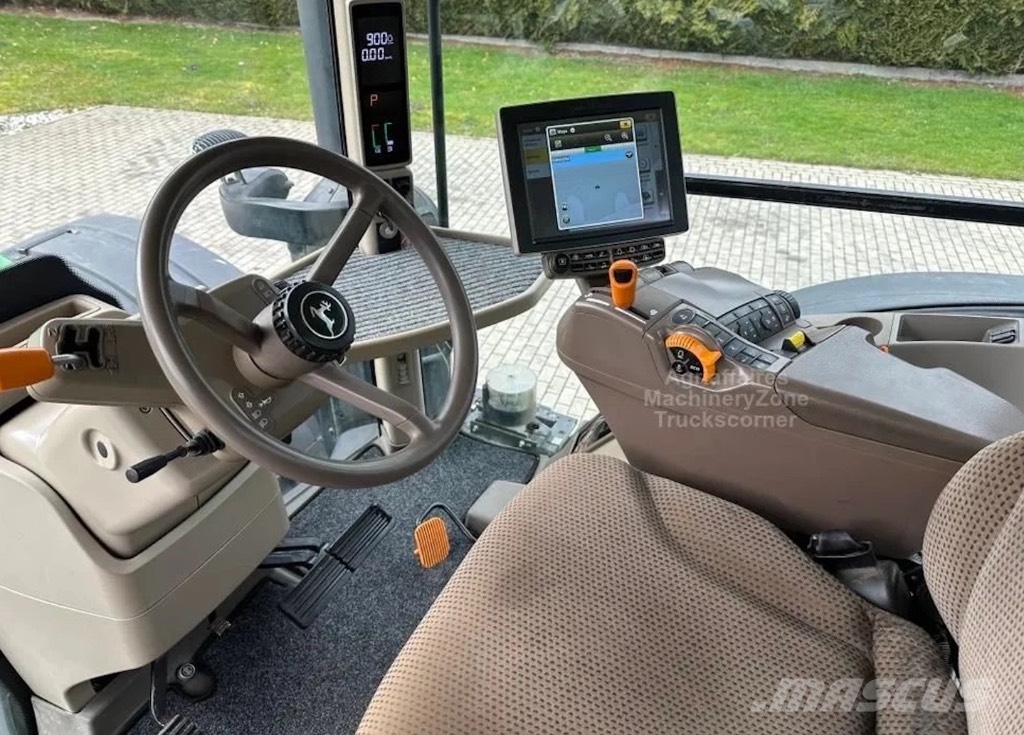 John Deere 8345 R Traktoren
