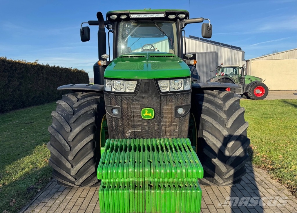 John Deere 8345 R Traktoren
