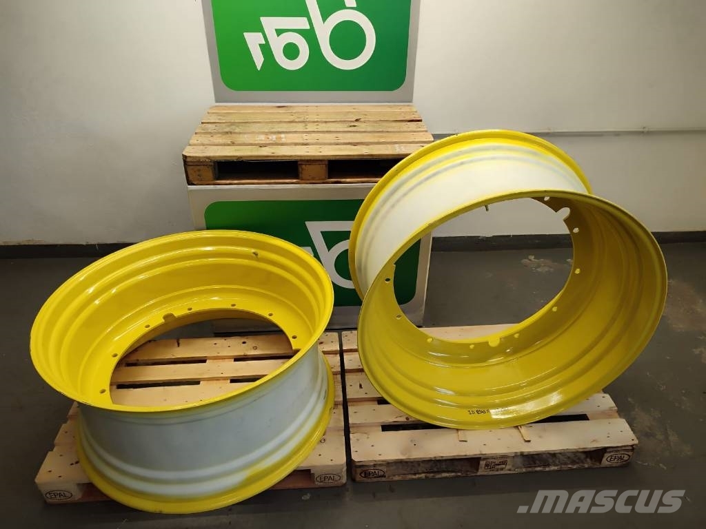 John Deere Rim 42x20 RE311098 John Deere 8345R Reifen
