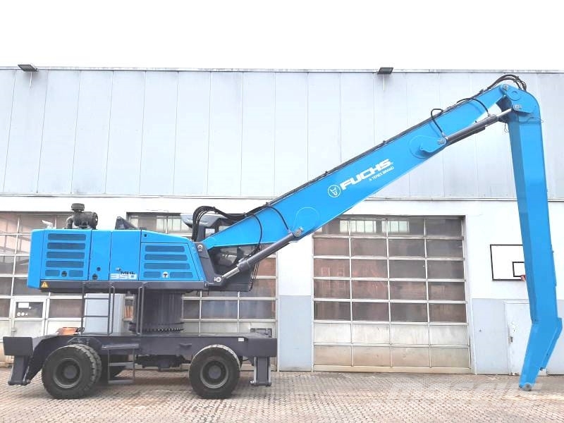 Fuchs MHL 350 F Pylon Pelle à déchets