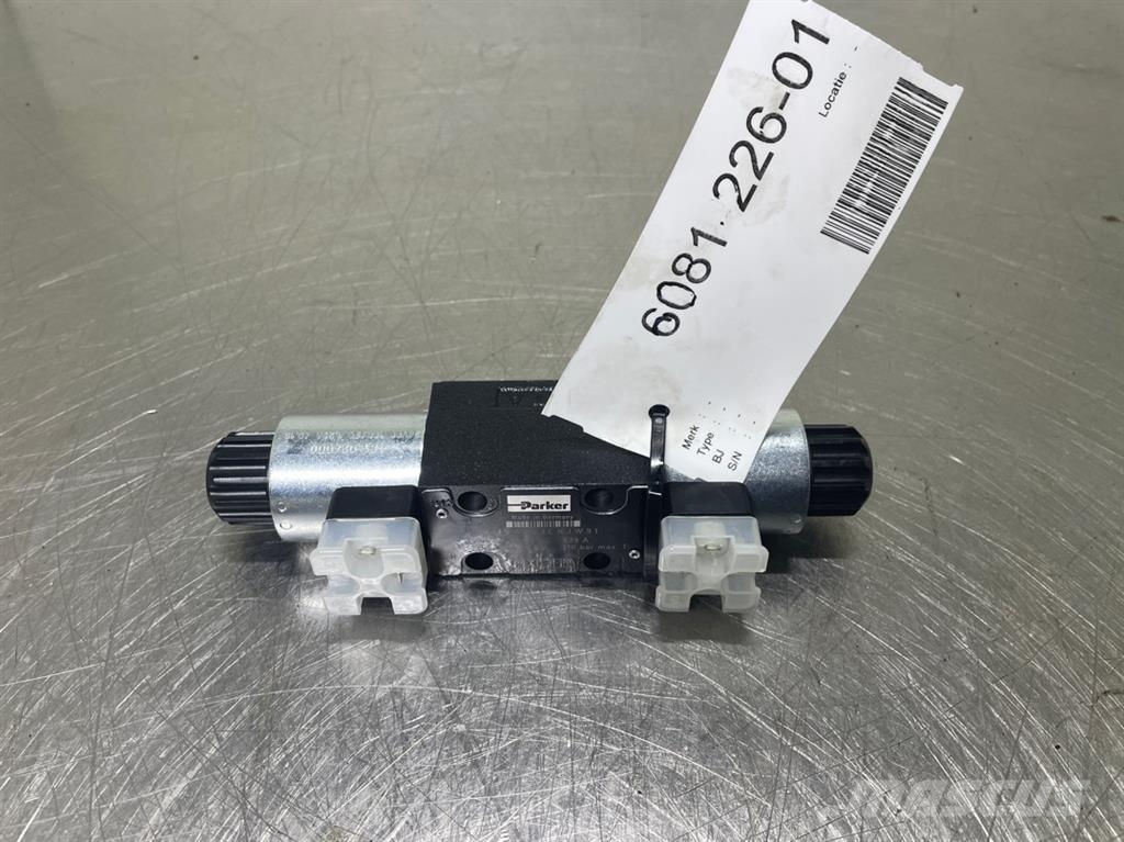 Parker D1VW001CNJW91 - NG6 4/3 Valve 12V Hydraulics