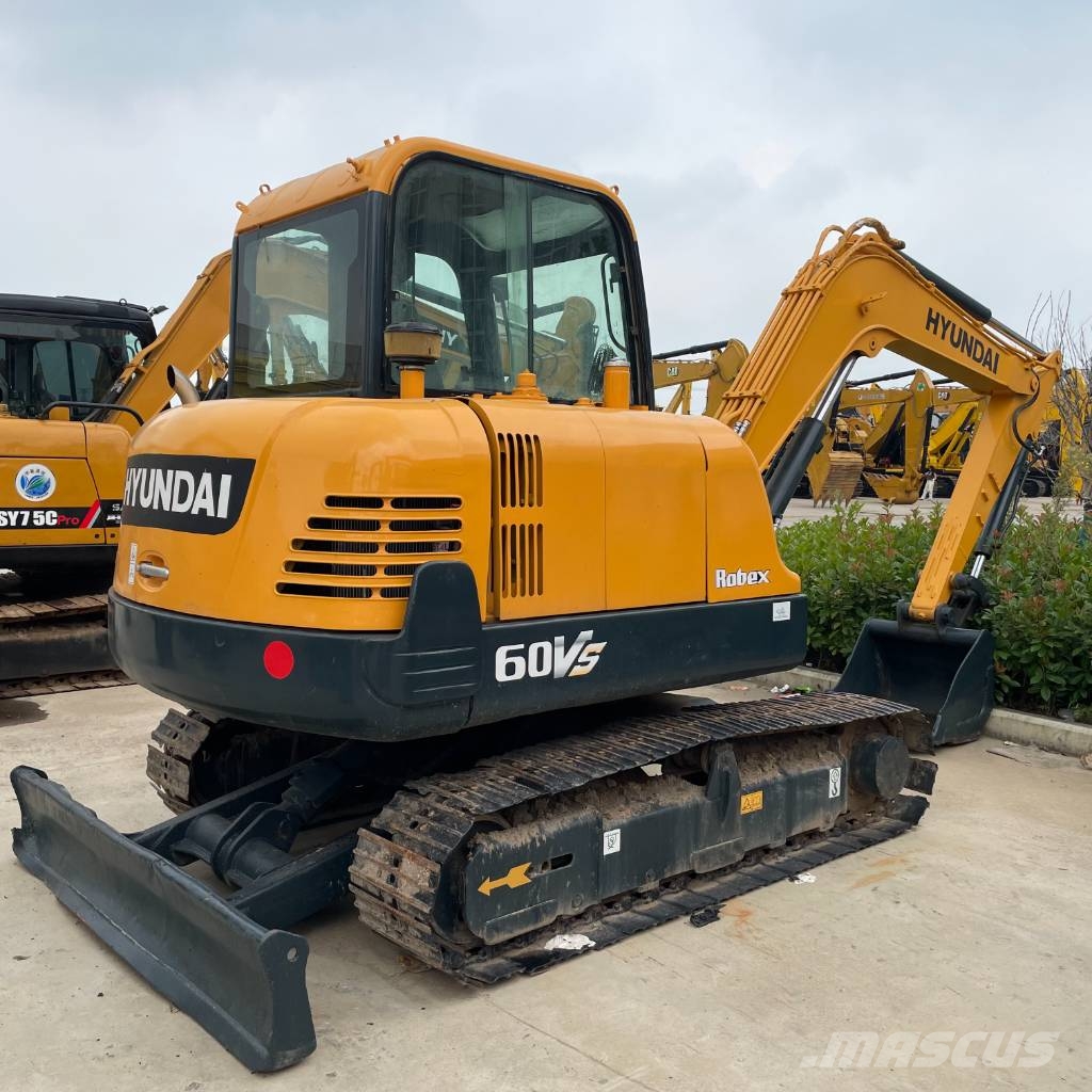 Hyundai R60 Mini bagri <7t