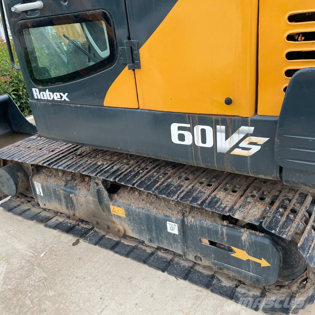 Hyundai R60 Mini bagri <7t