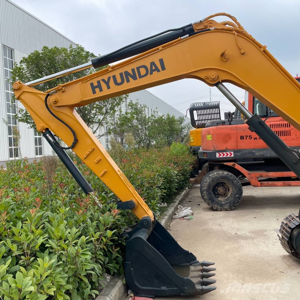 Hyundai R60 Mini bagri <7t