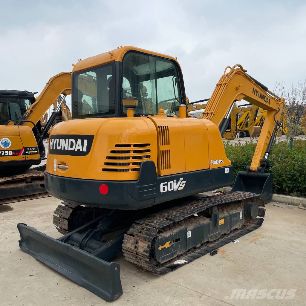Hyundai R60 Mini bagri <7t