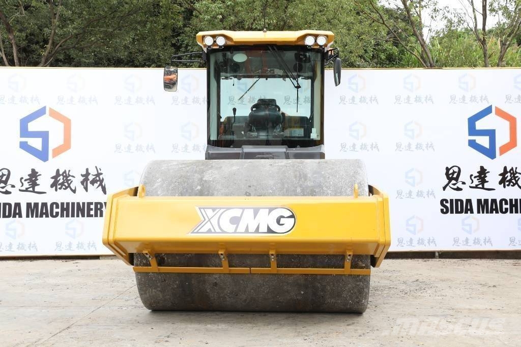 XCMG XS 145J Erdbauwalzen