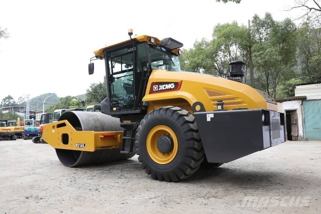 XCMG XS 145J Erdbauwalzen