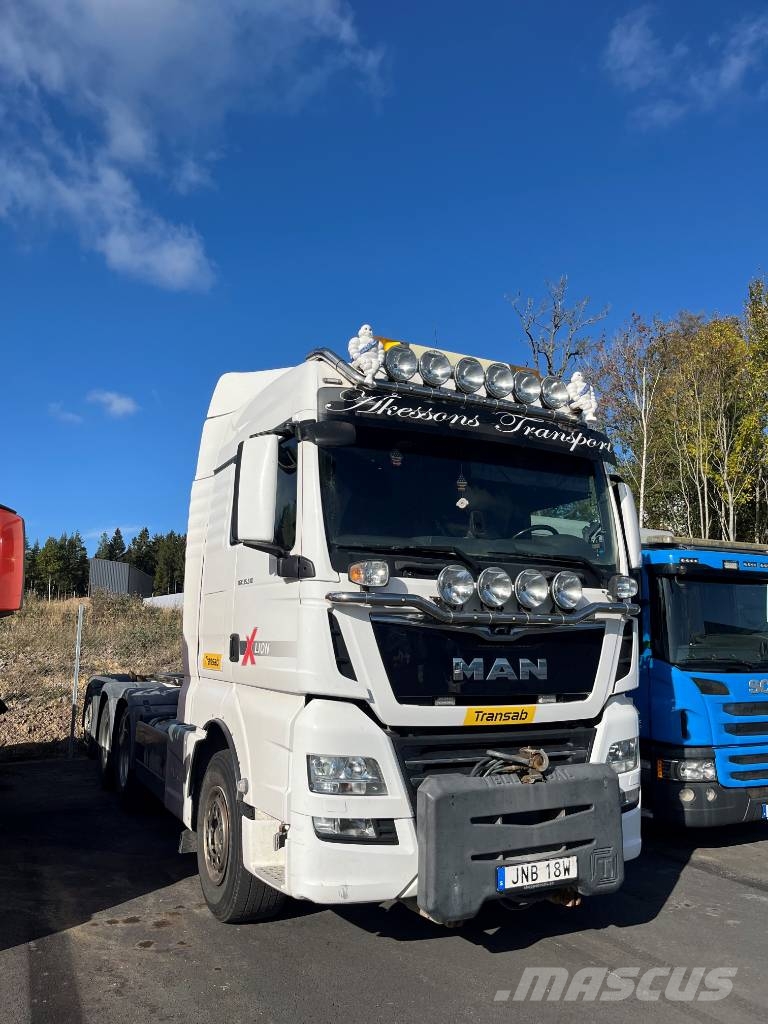 MAN TGX 35.510 8x4-4 BL Tridem HIAB LV plog Koukkulava kuorma-autot