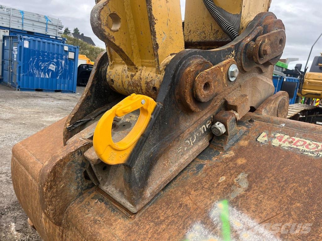 CAT 352 Escavatori cingolati
