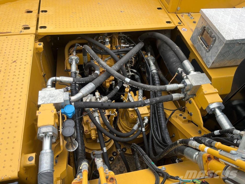 CAT 352 Escavatori cingolati