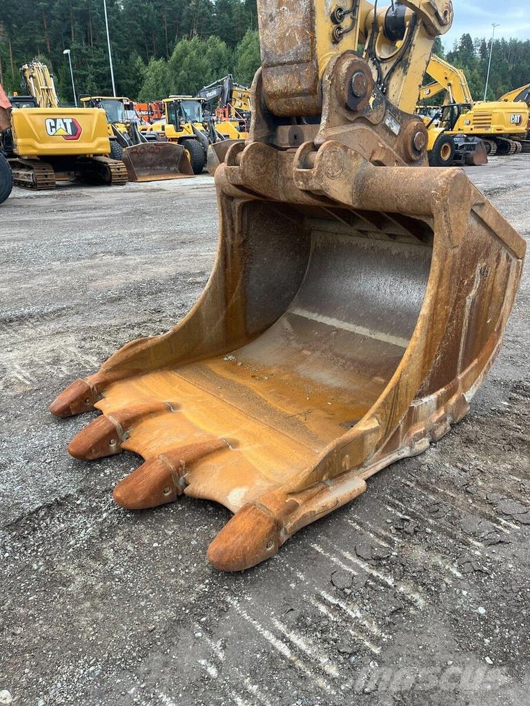 CAT 352 Escavatori cingolati