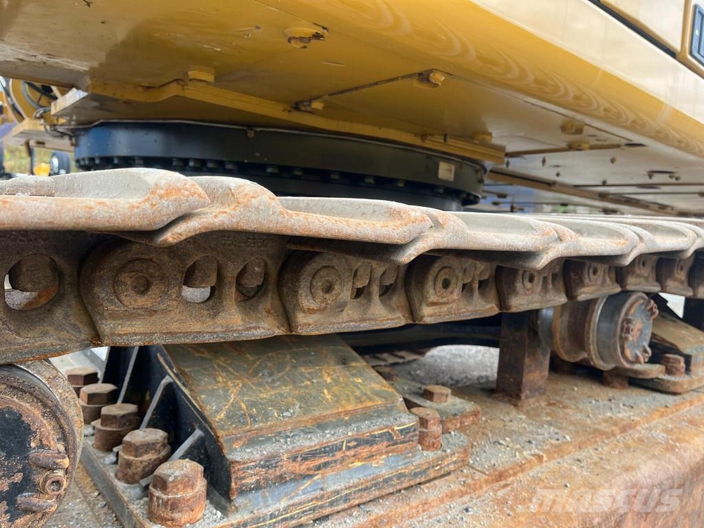 CAT 352 Escavatori cingolati