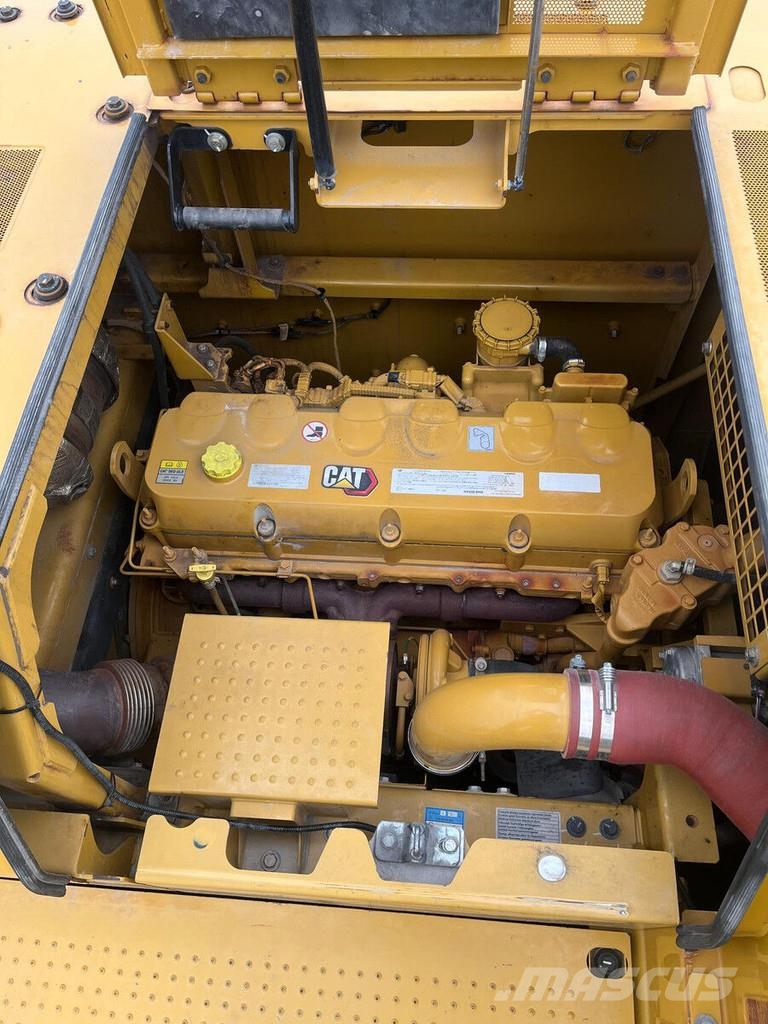 CAT 352 Escavatori cingolati