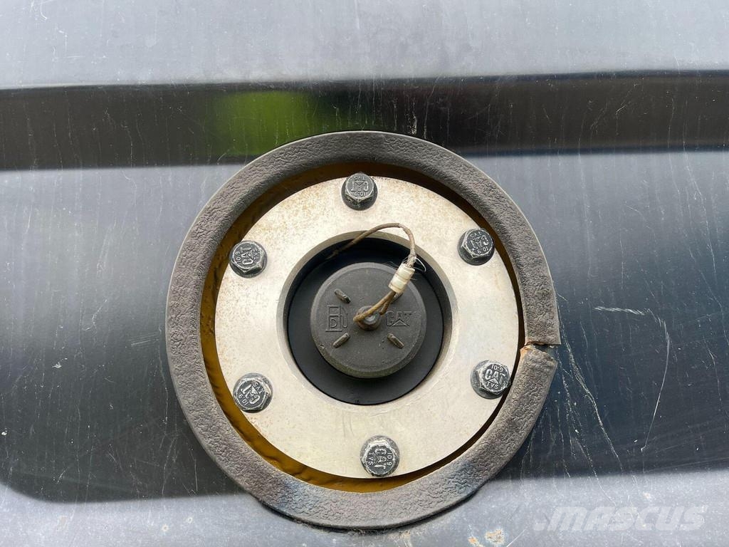CAT 352 Escavatori cingolati