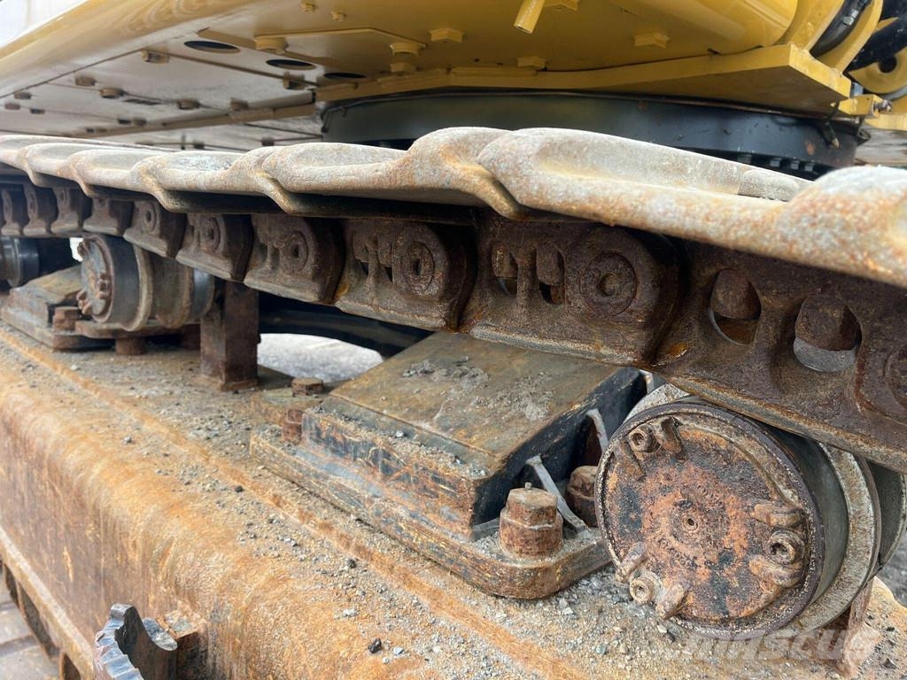 CAT 352 Escavatori cingolati