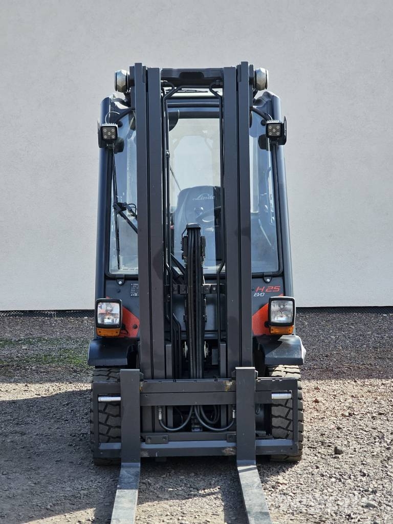 Linde H25T-02 Triplex Gāzes autoiekrāvēji (LPG)