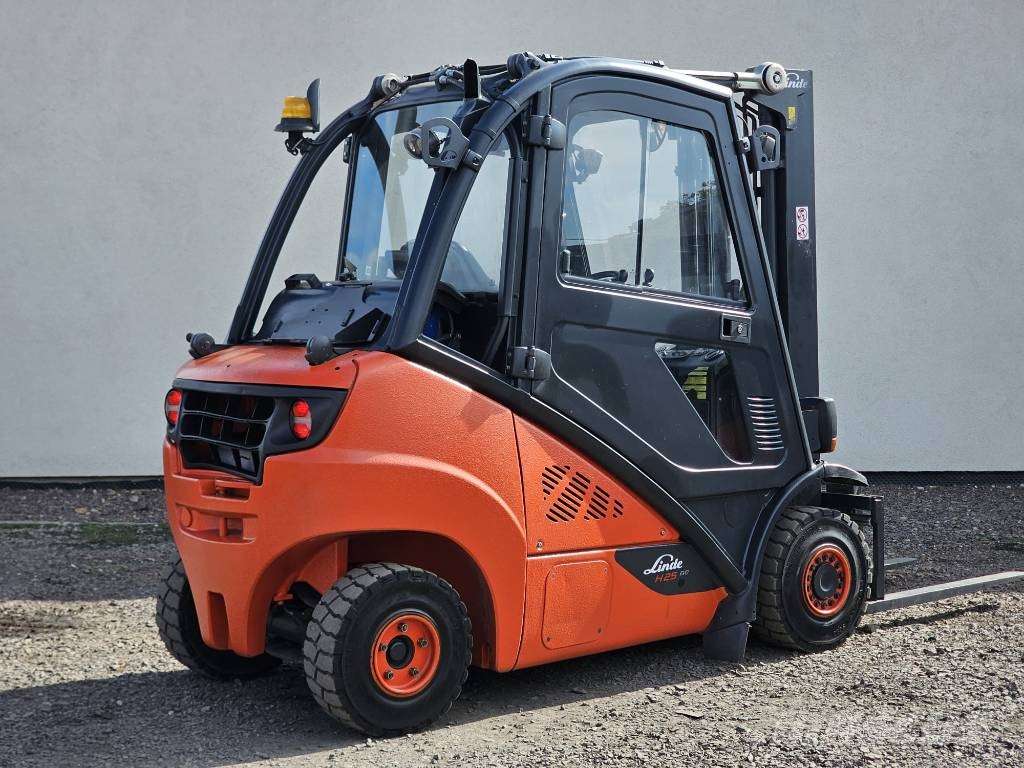 Linde H25T-02 Triplex Gāzes autoiekrāvēji (LPG)