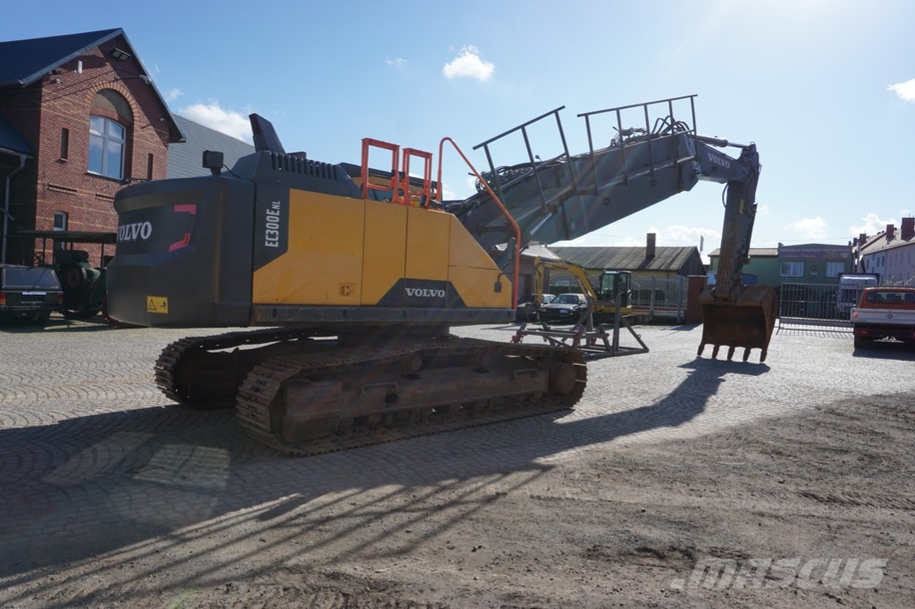 Volvo EC 300 ECL 大型油圧ショベル12t以上(パワーショベル・ユンボ)