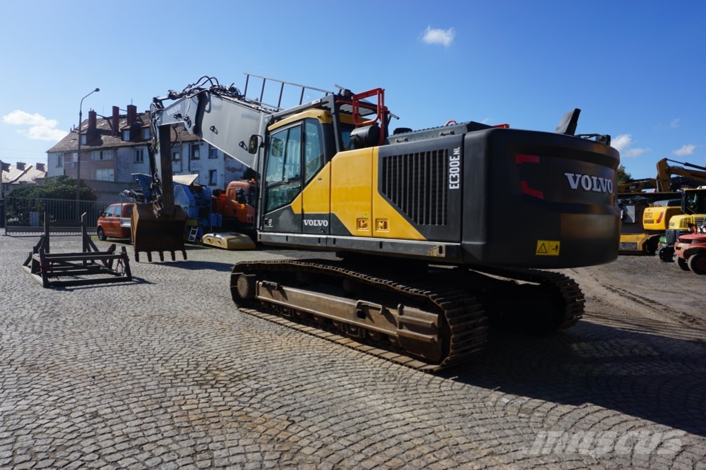 Volvo EC 300 ECL 大型油圧ショベル12t以上(パワーショベル・ユンボ)