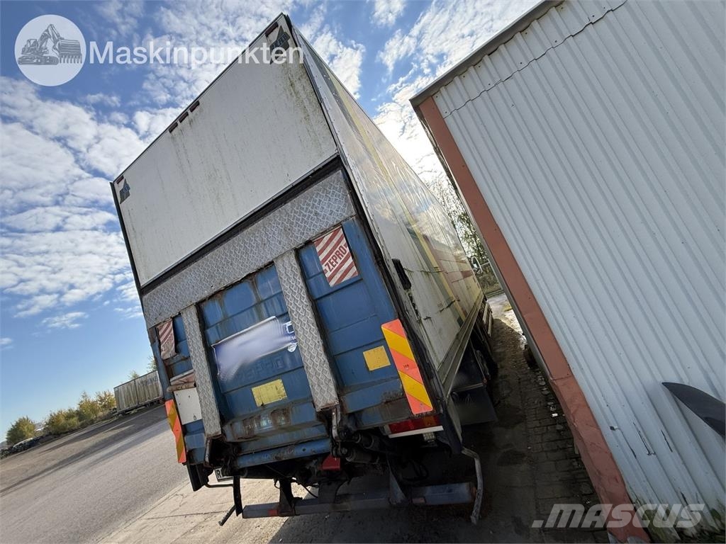 Volvo FM12 6X2 Dobozos teherautók