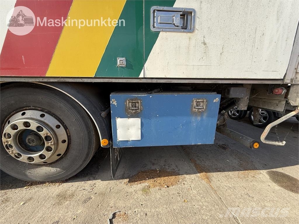 Volvo FM12 6X2 Camiones caja cerrada