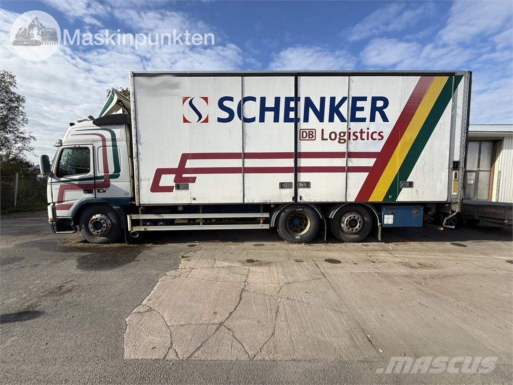 Volvo FM12 6X2 Dobozos teherautók