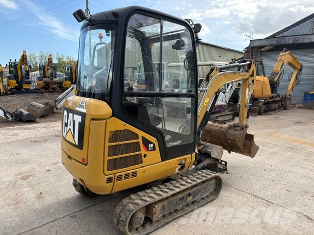 CAT 301.7 D Mini kotrók < 7t