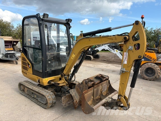 CAT 301.7 D Mini kotrók < 7t