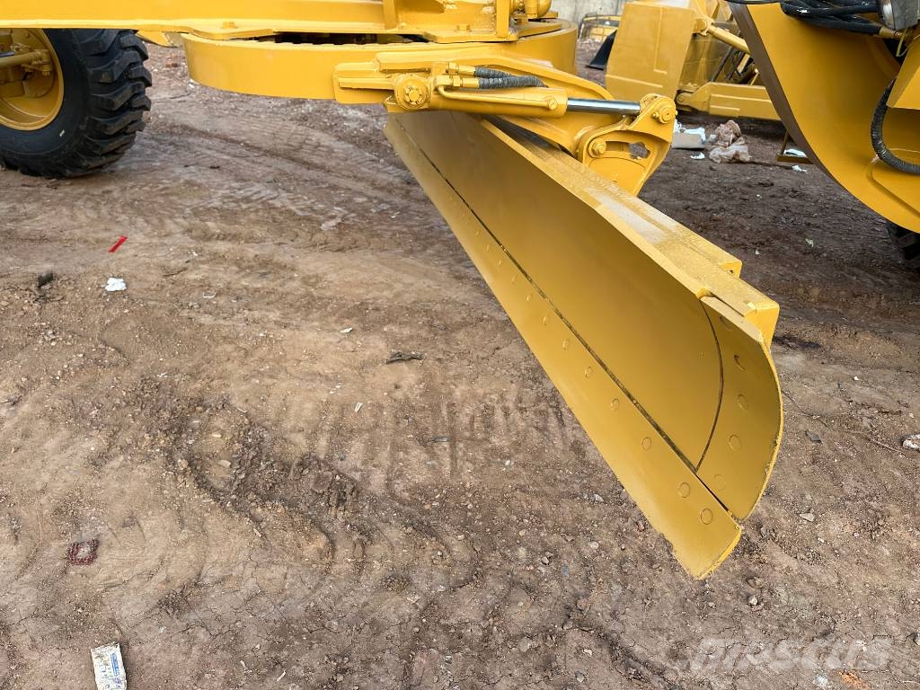CAT 140 H Greideri