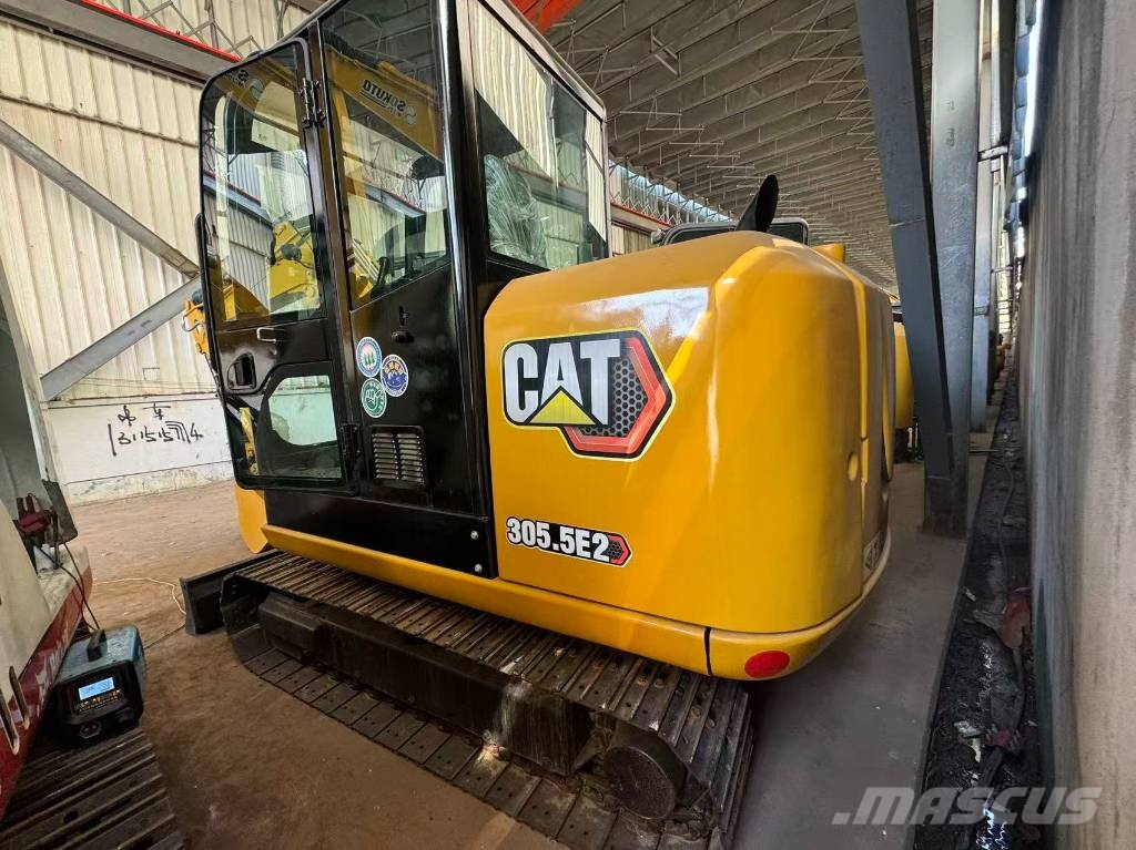 CAT 305.5E2 小型挖掘机