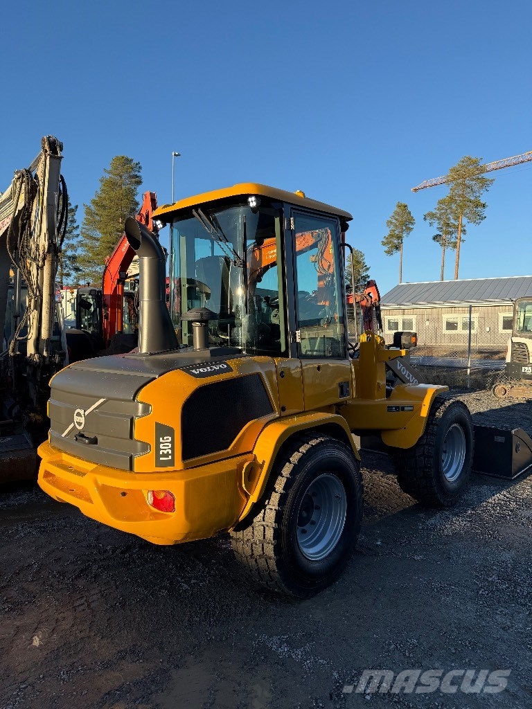 Volvo L 30 G Pale gommate