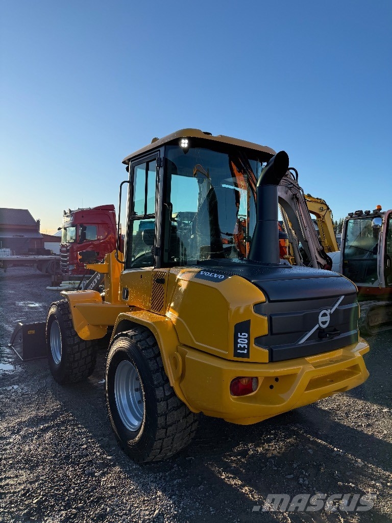 Volvo L 30 G Pale gommate