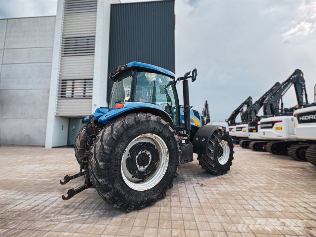 New Holland TG 285 Traktorji