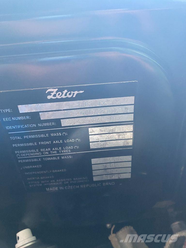 Zetor FORTERRA HD 140 الجرارات