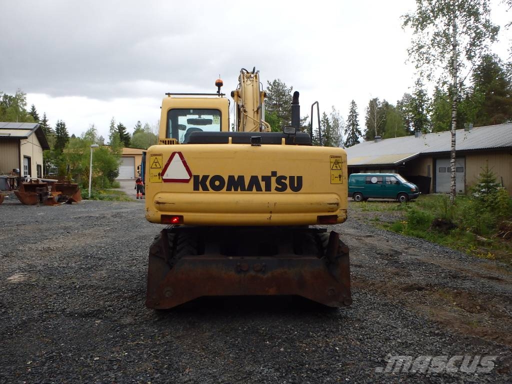 Komatsu PW 130ES-6K pyörittäjällä Εκσκαφείς με τροχούς - λάστιχα