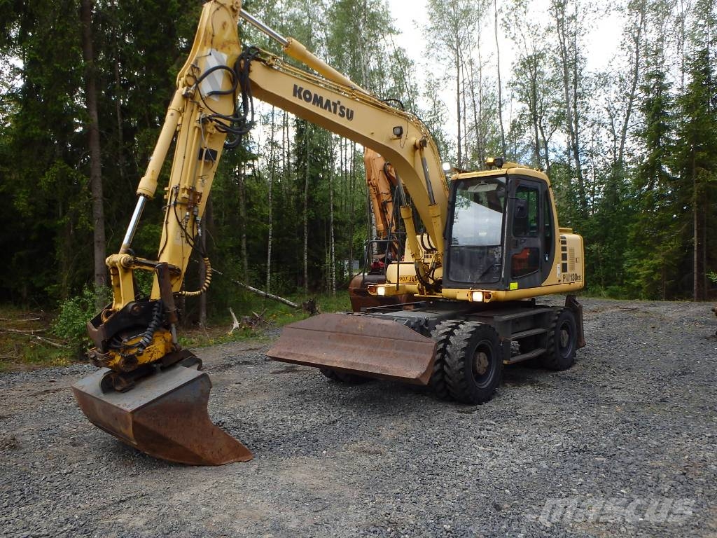 Komatsu PW 130ES-6K pyörittäjällä Εκσκαφείς με τροχούς - λάστιχα